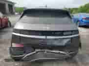 2023 Hyundai Ioniq 5 SEL z VIN KM8KNDAF0PU191177, wystawiony jako Copart lot #53737554 z przebiegiem 24 646 mil mil oraz Szkoda całkowita • Salvage title. Historia ofert i sprzedaży dostępna na DreamBid. Obrazek 6.