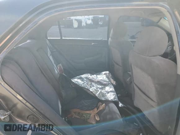 ✅ 2004 Honda Accord LX • VIN: 1HGCM56404A162656 • Лот: 81115655. Опубликован ранее на Copart с пробегом Не указан. Бесплатный доступ к архиву аукционных продаж из США и подробный отчёт об истории автомобиля на DreamBid. Изображение 10.