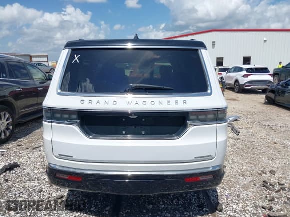 ✅ 2023 Jeep Grand Wagoneer Series II • VIN: 1C4SJSFP7PS530079 • Лот: 42533407. Опубликован ранее на IAAI с пробегом 51 178 миль. Бесплатный доступ к архиву аукционных продаж из США и подробный отчёт об истории автомобиля на DreamBid. Изображение 16.