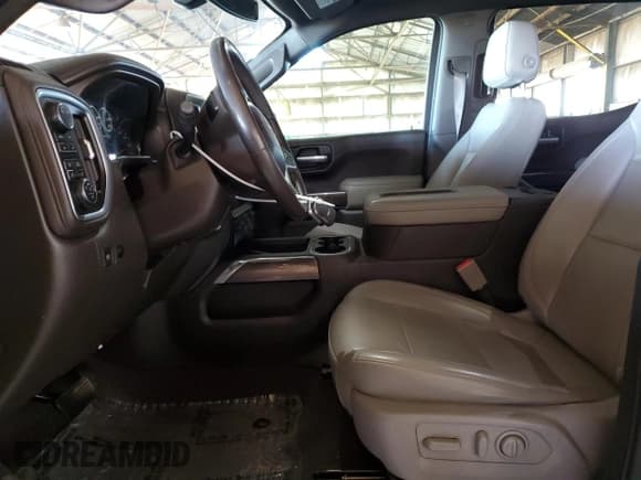 ✅ 2020 Chevrolet Silverado 1500 LTZ • VIN: 3GCUYGEL4LG260147 • Lot: 47119355. Wystawiony na Copart z przebiegiem 95 710 mil. Bezpłatny archiwum sprzedaży aukcyjnych z USA i szczegółowy raport historii pojazdu na DreamBid. Zdjęcie 7.