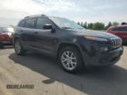 ✅ 2017 Jeep Cherokee 75th Anniversary Edition • VIN: 1C4PJLCB2HW549380 • Lot: 66903065. Wystawiony na Copart z przebiegiem 92 611 mil. Bezpłatny archiwum sprzedaży aukcyjnych z USA i szczegółowy raport historii pojazdu na DreamBid. Zdjęcie 4.