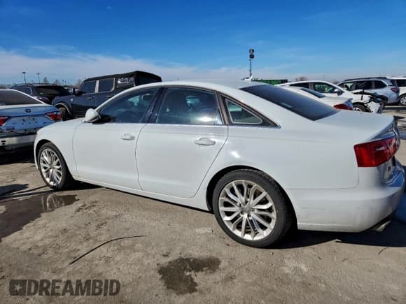 ✅ 2014 Audi A6 Premium • VIN: WAUFFAFC9EN161972 • Lot: 96162415. Wystawiony na Copart z przebiegiem 175 161 mil. Bezpłatny archiwum sprzedaży aukcyjnych z USA i szczegółowy raport historii pojazdu na DreamBid. Zdjęcie 2.