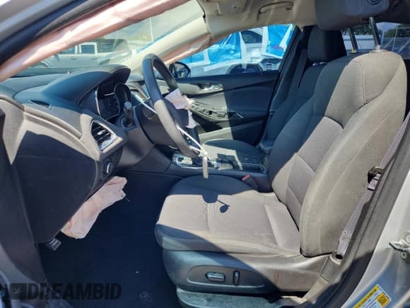 ✅ 2017 Chevrolet Cruze LT • VIN: 1G1BE5SM8H7194084 • Lot: 70013605. Listed on Copart with 102,890 mi. Free auction sales archive from the USA and detailed vehicle history report at DreamBid. Image 7.