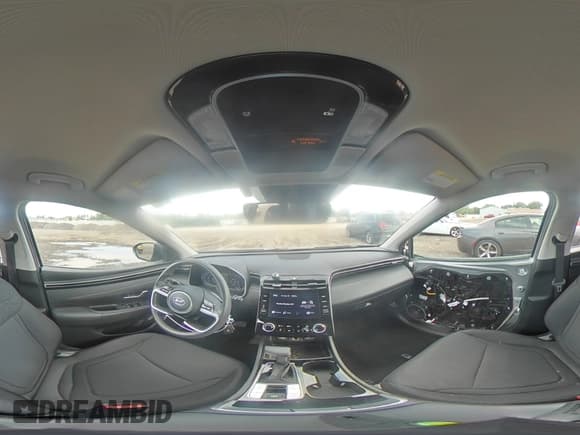 ✅ 2022 Hyundai Tucson SE • VIN: 5NMJACAE7NH061799 • Lot: 64796443. Wystawiony na Copart z przebiegiem 24 310 mil. Bezpłatny archiwum sprzedaży aukcyjnych z USA i szczegółowy raport historii pojazdu na DreamBid. Zdjęcie 13.