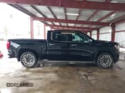 ✅ 2023 GMC Sierra 1500 Denali Ultimate • VIN: 1GTUUHEL2PZ182300 • Лот: 41498730. Опубликован ранее на IAAI с пробегом 24 389 миль. Бесплатный доступ к архиву аукционных продаж из США и подробный отчёт об истории автомобиля на DreamBid. Изображение 13.