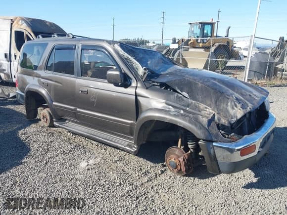 ✅ 1998 Toyota 4Runner Limited • VIN: JT3HN87R1W0181839 • Лот: 42820963. Опубликован ранее на IAAI с пробегом 236 462 миль. Бесплатный доступ к архиву аукционных продаж из США и подробный отчёт об истории автомобиля на DreamBid. Изображение 1.