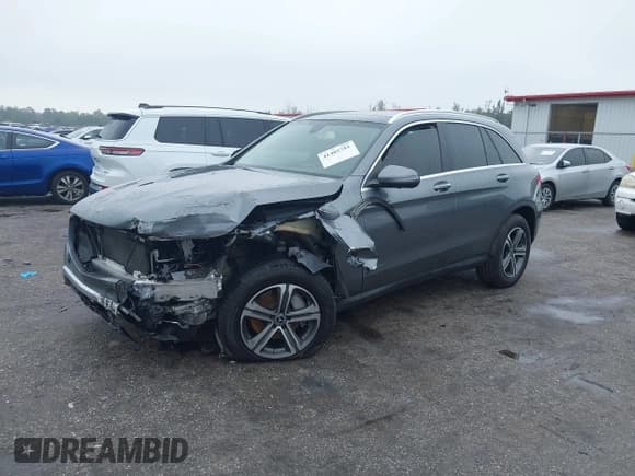 ✅ 2018 Mercedes-Benz GLC 300 • VIN: WDC0G4JB9JV089407 • Lot: 41405781. Wystawiony na IAAI z przebiegiem 55 576 mil. Bezpłatny archiwum sprzedaży aukcyjnych z USA i szczegółowy raport historii pojazdu na DreamBid. Zdjęcie 16.