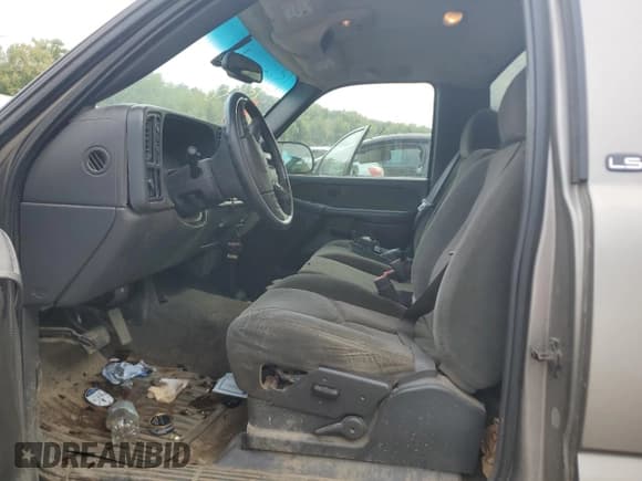 ✅ 2003 Chevrolet Silverado 1500 LS • VIN: 1GCEK14T53E295551 • Lot: 80883705. Listed on Copart with 213,647 mi. Free auction sales archive from the USA and detailed vehicle history report at DreamBid. Image 7.