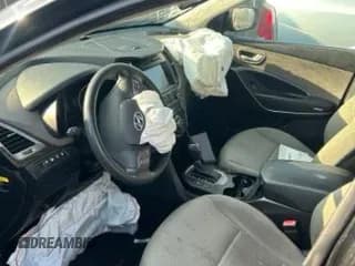 ✅ 2018 Hyundai Santa Fe 2.4L • VIN: 5XYZU3LB4JG535984 • Лот: 89492105. Опубликован ранее на Copart с пробегом 70 985 миль. Бесплатный доступ к архиву аукционных продаж из США и подробный отчёт об истории автомобиля на DreamBid. Изображение 5.