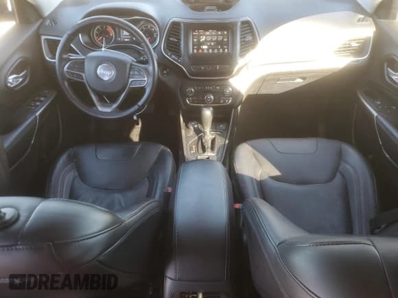 ✅ 2020 Jeep Cherokee Lux • VIN: 1C4PJMLN3LD647869 • Лот: 92113805. Опубликован ранее на Copart с пробегом 62 284 миль. Бесплатный доступ к архиву аукционных продаж из США и подробный отчёт об истории автомобиля на DreamBid. Изображение 8.