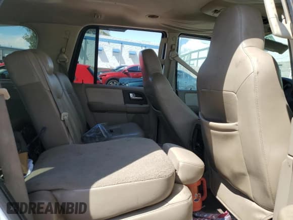 ✅ 2004 Ford Expedition Special Service • VIN: 1FMPU16L24LB34700 • Lot: 64122945. Listed on Copart with Not provided. Free auction sales archive from the USA and detailed vehicle history report at DreamBid. Image 11.