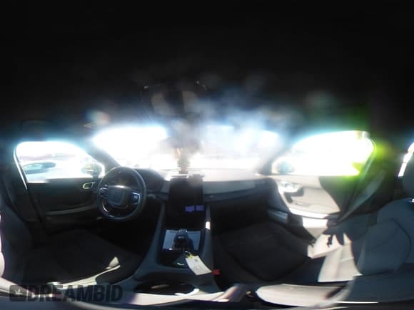 ✅ 2022 Polestar 2 • VIN: LPSED3KA2NL051919 • Lot: 43494778. Wystawiony na IAAI z przebiegiem 12 395 mil. Bezpłatny archiwum sprzedaży aukcyjnych z USA i szczegółowy raport historii pojazdu na DreamBid. Zdjęcie 19.