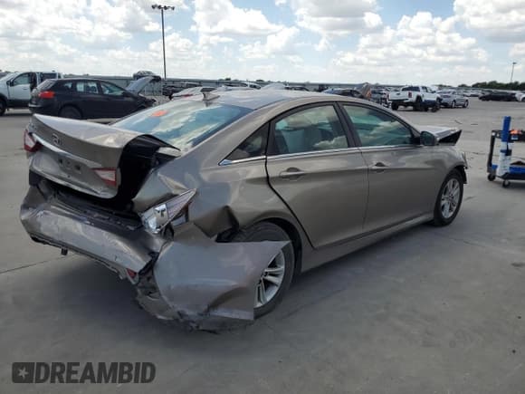 ✅ 2014 Hyundai Sonata GLS • VIN: 5NPEB4AC1EH831601 • Lot: 67735424. Listed on Copart with 75,641 mi. Free auction sales archive from the USA and detailed vehicle history report at DreamBid. Image 3.