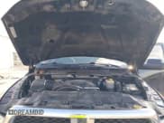 ✅ 2017 Ram 2500 Tradesman • VIN: 3C6UR5CJ8HG589788 • Lot: 43453153. Wystawiony na IAAI z przebiegiem 234 528 mil. Bezpłatny archiwum sprzedaży aukcyjnych z USA i szczegółowy raport historii pojazdu na DreamBid. Zdjęcie 10.