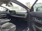 ✅ 2023 Nissan ARIYA Evolve+ • VIN: JN1DF0BB8PM701812 • Lot: 41948980. Wystawiony na IAAI z przebiegiem 18 376 mil. Bezpłatny archiwum sprzedaży aukcyjnych z USA i szczegółowy raport historii pojazdu na DreamBid. Zdjęcie 5.