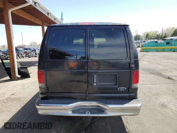 ✅ 2002 Ford Econoline Passenger XL • VIN: 1FBSS31S82HA80726 • Lot: 53253265. Listed on Copart with 416,738 mi. Free auction sales archive from the USA and detailed vehicle history report at DreamBid. Image 6.