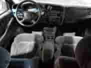 2000 Chevrolet Blazer LT with VIN 1GNDT13W8Y2260247, listed as a Copart auction lot 61902915 with 280,378 mi miles and Salvage title. Bid and sale history available at DreamBid. Image 8.