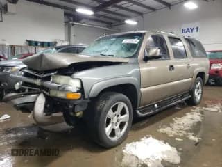 ✅ 2004 Chevrolet Suburban LS • VIN: 1GNEC16Z74J207727 • Лот: 81722614. Опубликован ранее на Copart с пробегом 361 781 миль. Бесплатный доступ к архиву аукционных продаж из США и подробный отчёт об истории автомобиля на DreamBid. Изображение 1.