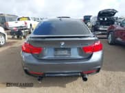 ✅ 2018 BMW 4 Series 440i • VIN: WBA4J5C55JBF07372 • Lot: 41878383. Wystawiony na IAAI z przebiegiem 68 043 mil. Bezpłatny archiwum sprzedaży aukcyjnych z USA i szczegółowy raport historii pojazdu na DreamBid. Zdjęcie 17.
