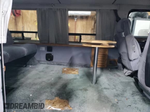 ✅ 1988 Chevrolet Chevy Van • VIN: 2GBEG25K2J4137750 • Лот: 51053075. Опубликован ранее на Copart с пробегом 26 823 миль. Бесплатный доступ к архиву аукционных продаж из США и подробный отчёт об истории автомобиля на DreamBid. Изображение 11.