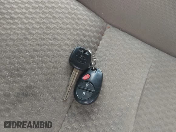 ✅ 2013 Toyota Tacoma PreRunner • VIN: 5TFJU4GN8DX036372 • Лот: 43253074. Опубликован ранее на IAAI с пробегом 261 213 миль. Бесплатный доступ к архиву аукционных продаж из США и подробный отчёт об истории автомобиля на DreamBid. Изображение 11.