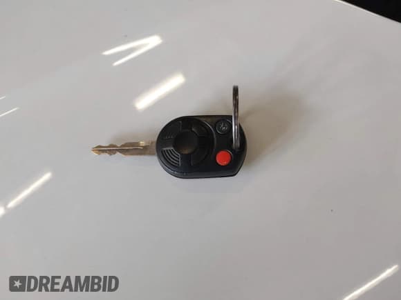 ✅ 2011 Ford Escape Hybrid • VIN: 1FMCU4K31BKC63987 • Лот: 41987374. Опубликован ранее на IAAI с пробегом 111 568 миль. Бесплатный доступ к архиву аукционных продаж из США и подробный отчёт об истории автомобиля на DreamBid. Изображение 11.