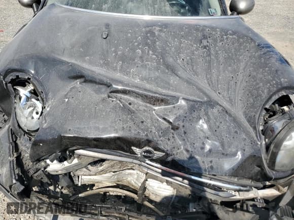 ✅ 2017 MINI Clubman Cooper • VIN: WMWLU1C52H2F26855 • Lot: 80100905. Wystawiony na Copart z przebiegiem 102 402 mil. Bezpłatny archiwum sprzedaży aukcyjnych z USA i szczegółowy raport historii pojazdu na DreamBid. Zdjęcie 11.