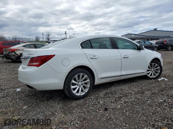 ✅ 2015 Buick LaCrosse Leather • VIN: 1G4GB5G36FF121297 • Лот: 93276415. Опубликован ранее на Copart с пробегом 164 738 миль. Бесплатный доступ к архиву аукционных продаж из США и подробный отчёт об истории автомобиля на DreamBid. Изображение 3.