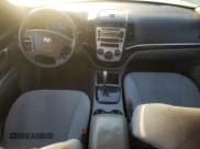 ✅ 2008 Hyundai Santa Fe GLS • VIN: 5NMSG13D68H158475 • Lot: 77187834. Listed on Copart with 170,929 mi. Free auction sales archive from the USA and detailed vehicle history report at DreamBid. Image 8.