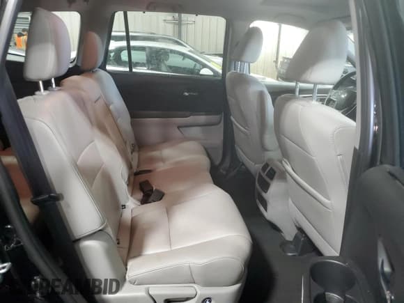 ✅ 2019 Honda Pilot EX-L • VIN: 5FNYF6H52KB055719 • Lot: 92583615. Listed on Copart with 69,604 mi. Free auction sales archive from the USA and detailed vehicle history report at DreamBid. Image 11.