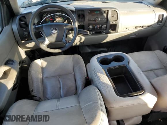 ✅ 2007 Chevrolet Silverado 1500 LS • VIN: 3GCEC13C27G540366 • Lot: 83471094. Listed on Copart with 176,402 mi. Free auction sales archive from the USA and detailed vehicle history report at DreamBid. Image 8.