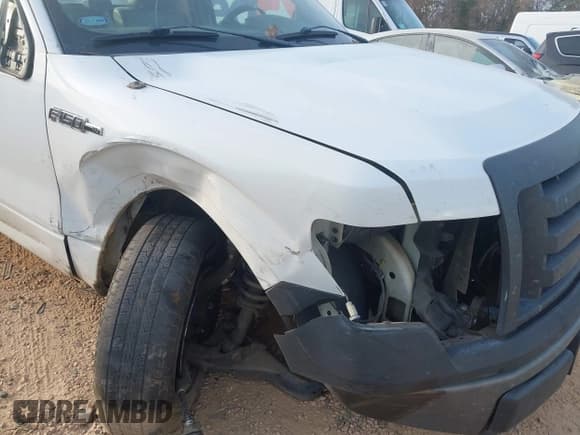 ✅ 2010 Ford F-150 XL • VIN: 1FTMF1CW5AKA16416 • Lot: 43744207. Listed on IAAI with 268,467 mi. Free auction sales archive from the USA and detailed vehicle history report at DreamBid. Image 6.