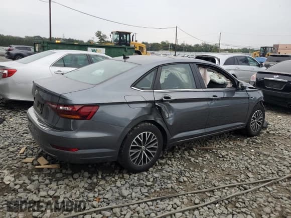 ✅ 2019 Volkswagen Jetta SEL • VIN: 3VWE57BU1KM192106 • Lot: 82156415. Listed on Copart with Not provided. Free auction sales archive from the USA and detailed vehicle history report at DreamBid. Image 3.