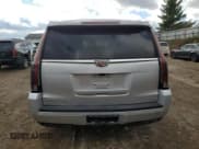 ✅ 2017 Cadillac Escalade ESV Premium Luxury • VIN: 1GYS4JKJXHR166892 • Lot: 90356335. Wystawiony na Copart z przebiegiem 202 099 mil. Bezpłatny archiwum sprzedaży aukcyjnych z USA i szczegółowy raport historii pojazdu na DreamBid. Zdjęcie 6.