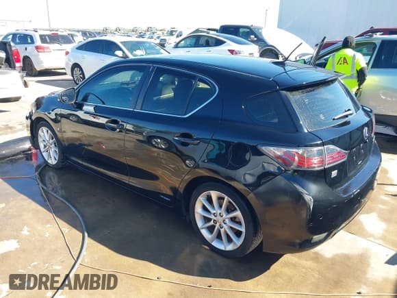 ✅ 2012 Lexus CT 200h Premium • VIN: JTHKD5BH5C2119022 • Lot: 43490184. Wystawiony na IAAI z przebiegiem 205 567 mil. Bezpłatny archiwum sprzedaży aukcyjnych z USA i szczegółowy raport historii pojazdu na DreamBid. Zdjęcie 3.