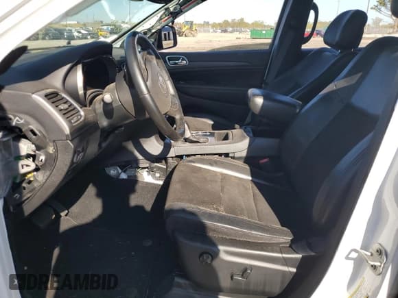 ✅ 2020 Jeep Grand Cherokee Laredo E • VIN: 1C4RJFAG9LC328636 • Lot: 81763175. Wystawiony na Copart z przebiegiem 40 581 mil. Bezpłatny archiwum sprzedaży aukcyjnych z USA i szczegółowy raport historii pojazdu na DreamBid. Zdjęcie 7.