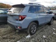 ✅ 2022 Honda Passport TrailSport • VIN: 5FNYF8H62NB025483 • Lot: 89825195. Wystawiony na Copart z przebiegiem 30 374 mil. Bezpłatny archiwum sprzedaży aukcyjnych z USA i szczegółowy raport historii pojazdu na DreamBid. Zdjęcie 3.