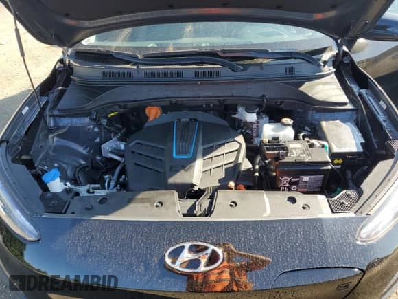 2022 Hyundai Kona Limited z VIN KM8K53AG8NU157472, wystawiony jako Copart lot #62862115 z przebiegiem 28 741 mil mil oraz Czysty tytuł • Clean title. Historia ofert i sprzedaży dostępna na DreamBid. Obrazek 11.