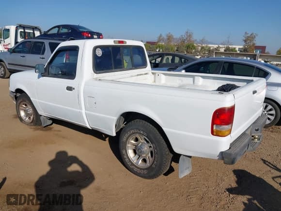 ✅ 1994 Ford Ranger Splash • VIN: 1FTCR10A0RPB22332 • Lot: 43663329. Listed on IAAI with 155,358 mi. Free auction sales archive from the USA and detailed vehicle history report at DreamBid. Image 3.