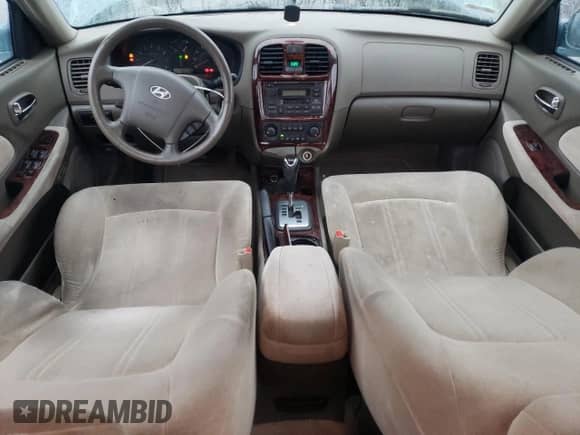 2004 Hyundai Sonata GLS с VIN KMHWF35H94A082671, выставлен на аукционе Copart как лот 82191124 с пробегом 76 275 миль миль и Списание • Salvage title. История ставок и продаж доступна на DreamBid. Изображение 8.
