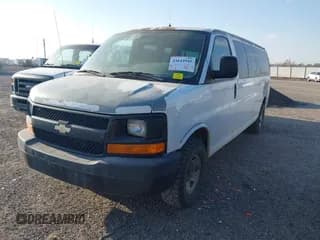 ✅ 2008 Chevrolet Express Passenger • VIN: 1GAHG39K081190563 • Лот: 43643945. Опубликован ранее на IAAI с пробегом 319 142 миль. Бесплатный доступ к архиву аукционных продаж из США и подробный отчёт об истории автомобиля на DreamBid. Изображение 2.
