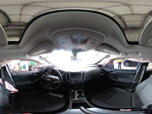 2017 Chevrolet Cruze LT с VIN 1G1BE5SM1H7130078, выставлен на аукционе IAAI как лот 43289356 с пробегом 95 649 миль миль и . История ставок и продаж доступна на DreamBid. Изображение 18.