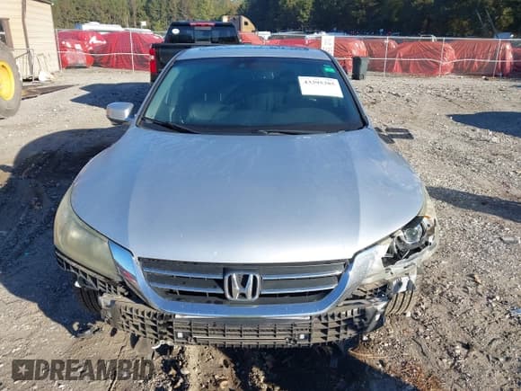 ✅ 2013 Honda Accord EX-L • VIN: 1HGCR2F83DA065972 • Lot: 43395385. Listed on IAAI with 201,036 mi. Free auction sales archive from the USA and detailed vehicle history report at DreamBid. Image 12.