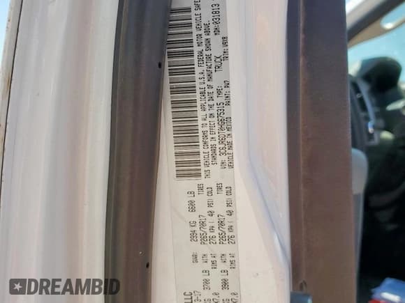 ✅ 2017 Ram 1500 Tradesman • VIN: 3C6JR6DT0HG675315 • Lot: 64805515. Wystawiony na Copart z przebiegiem 113 449 mil. Bezpłatny archiwum sprzedaży aukcyjnych z USA i szczegółowy raport historii pojazdu na DreamBid. Zdjęcie 12.