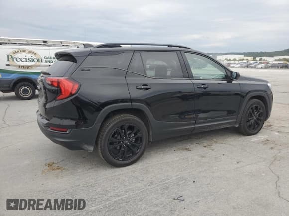 ✅ 2021 GMC Terrain SLE • VIN: 3GKALMEV3ML335645 • Lot: 86522105. Wystawiony na Copart z przebiegiem 108 855 mil. Bezpłatny archiwum sprzedaży aukcyjnych z USA i szczegółowy raport historii pojazdu na DreamBid. Zdjęcie 3.
