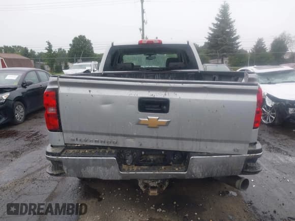 ✅ 2016 Chevrolet Silverado 2500HD LT • VIN: 1GC1KVE8XGF222868 • Lot: 43004596. Listed on IAAI with 93,976 mi. Free auction sales archive from the USA and detailed vehicle history report at DreamBid. Image 16.