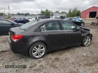 2014 Chevrolet Cruze 1LT с VIN 1G1PC5SB4E7264881, выставлен на аукционе Copart как лот 83849995 с пробегом 200 872 миль миль и Списание • Salvage title. История ставок и продаж доступна на DreamBid. Изображение 3.