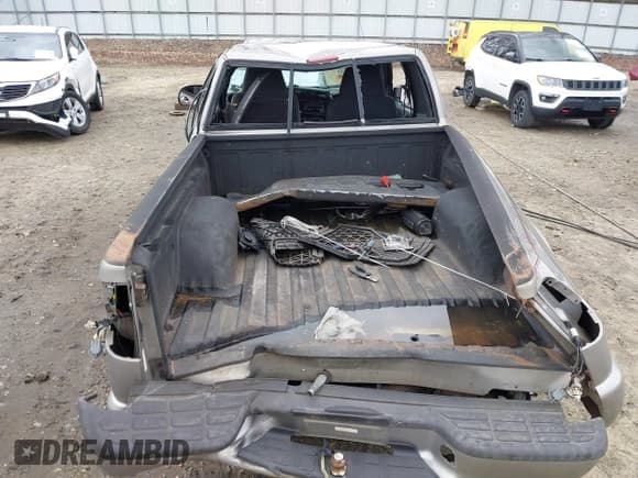 ✅ 2003 Chevrolet S-10 LS • VIN: 1GCCS19X438144296 • Лот: 41717315. Опубликован ранее на IAAI с пробегом 271 041 миль. Бесплатный доступ к архиву аукционных продаж из США и подробный отчёт об истории автомобиля на DreamBid. Изображение 6.