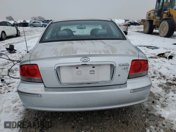2003 Hyundai Sonata GLS с VIN KMHWF35H33A824982, выставлен на аукционе Copart как лот 84104904 с пробегом Не указан миль и Списание • Salvage title. История ставок и продаж доступна на DreamBid. Изображение 6.