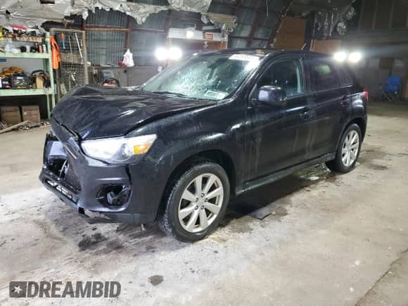 2014 Mitsubishi Outlander ES z VIN 4A4AR3AU3EE024275, wystawiony jako Copart lot #86069595 z przebiegiem 129 569 mil mil oraz Szkoda całkowita • Salvage title. Historia ofert i sprzedaży dostępna na DreamBid. Obrazek 1.